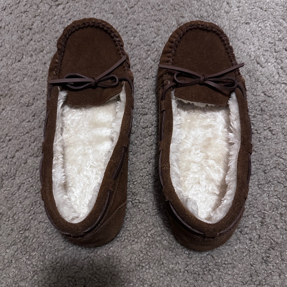 Target Brown Slippers with Soft White Lining - NWOT, never worn